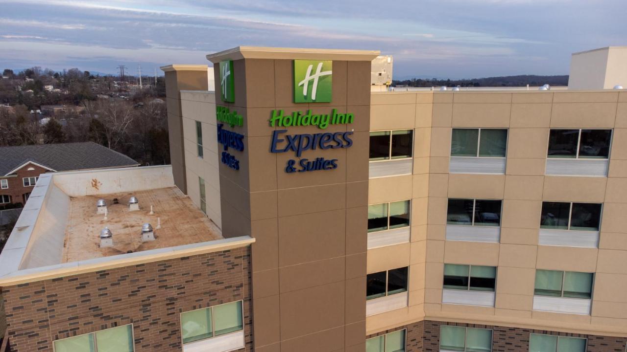 Holiday Inn Express & Suites Charlottesville By Ihg Exterior photo